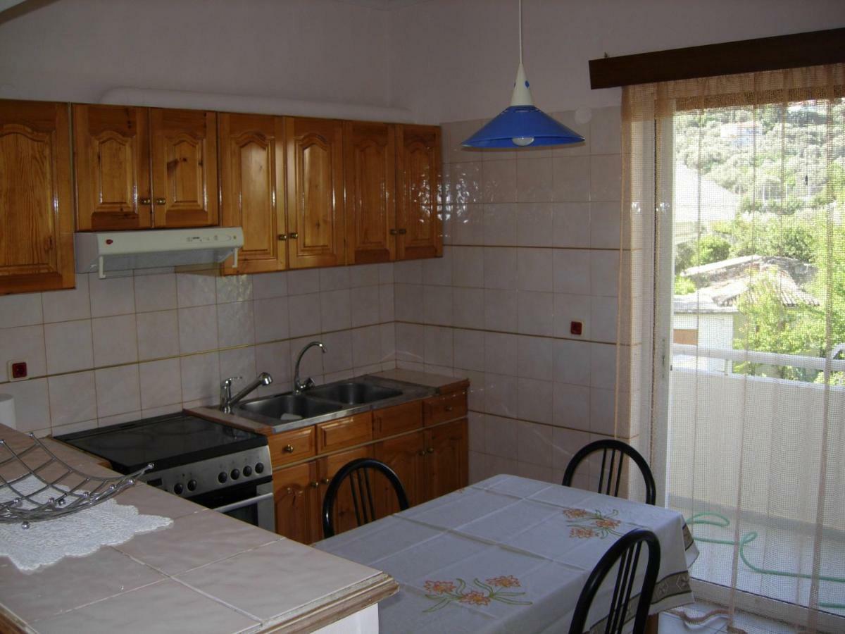 B1 Apt Mytilini Buitenkant foto
